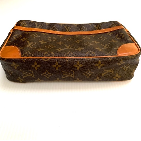 LOUIS VUITTON Compiegne 28 Clutch - Picture 3 of 8